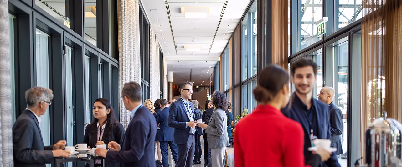Encuentro profesional y networking AKOR